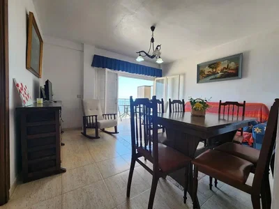 Wohnzimmer; blick, tageslicht, moderner stil