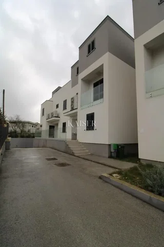 Haus und umgebung