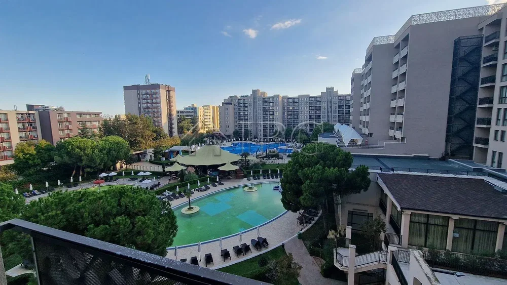 Balcón; vista, luz natural