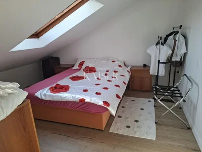 Chambre; parquet, lumière naturelle