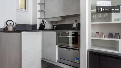 Keuken; keukenapparatuur, natuurlijk licht