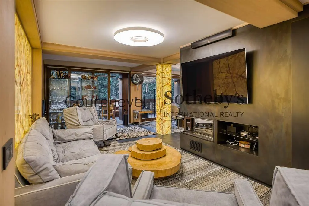Soggiorno; luce naturale, stile moderno