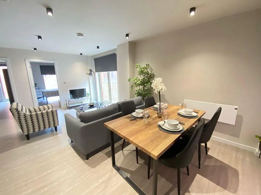 Living room; wood floor, natural light, modern style