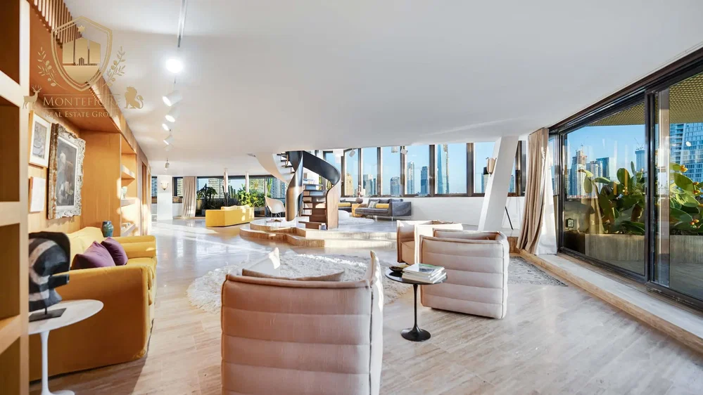 Soggiorno; vista, luce naturale, stile moderno