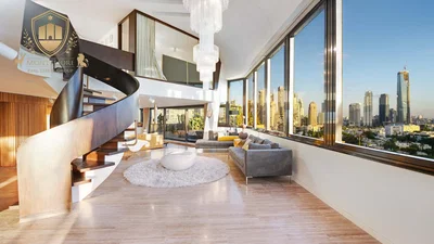 Soggiorno; vista, pavimento in legno, soffitti alti, luce naturale, stile moderno