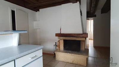 Küche; kamin, fliesenboden