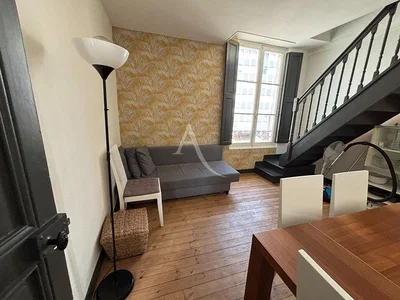 Salon; parquet, lumière naturelle