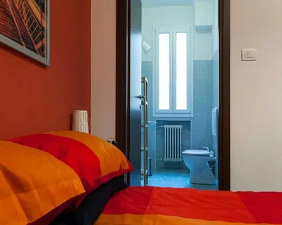 Schlafzimmer; tageslicht, fliesenboden