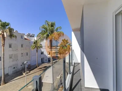 Varanda; vista, luz natural