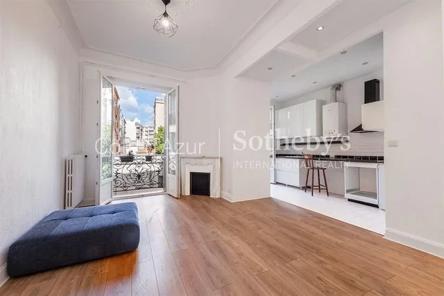 Living room; view, wood floor, natural light