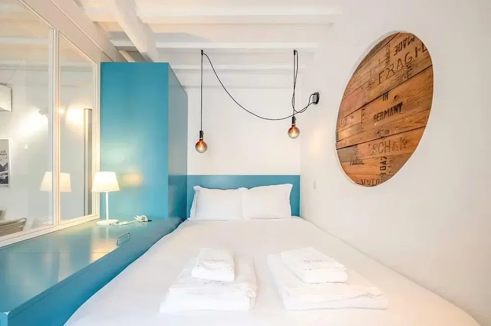 Schlafzimmer; tageslicht, moderner stil