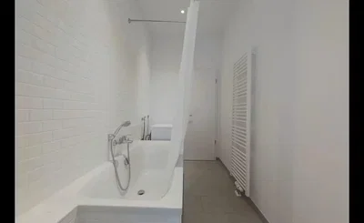 Bathroom; tile floor, natural light