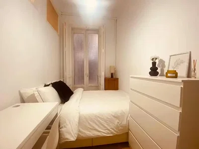 Slaapkamer; natuurlijk licht, moderne stijl