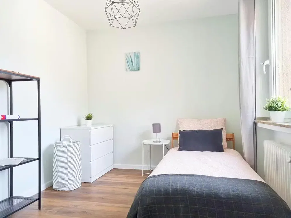 Chambre; parquet, lumière naturelle