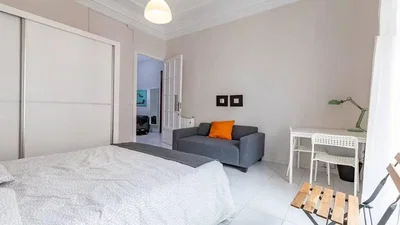 Schlafzimmer; tageslicht, fliesenboden