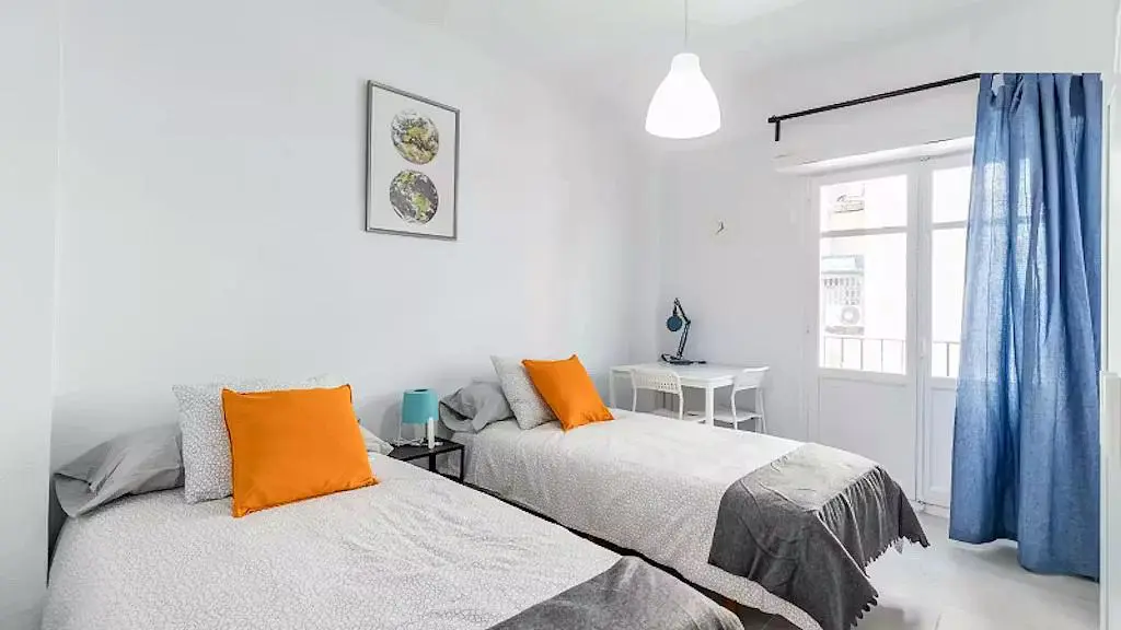 Slaapkamer; natuurlijk licht, moderne stijl