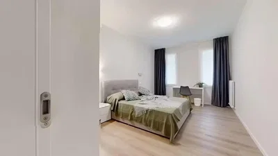 Chambre; parquet, lumière naturelle
