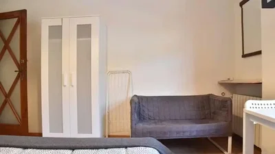 Chambre; parquet, lumière naturelle