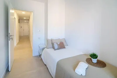 Schlafzimmer; tageslicht, fliesenboden