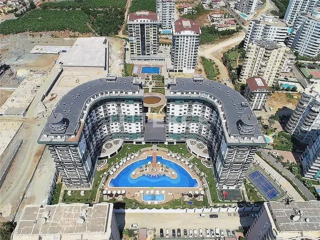 House and surroundings