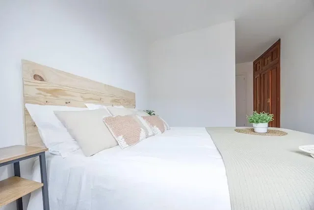 Schlafzimmer; tageslicht, moderner stil