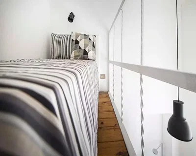 Chambre; parquet, lumière naturelle