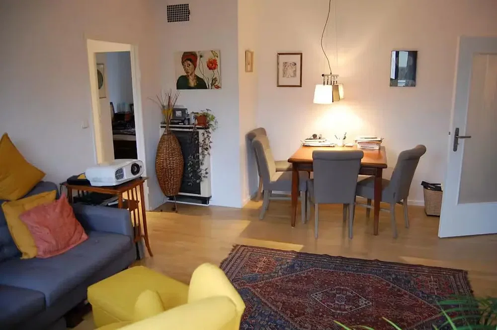 Wohnzimmer; tageslicht, moderner stil