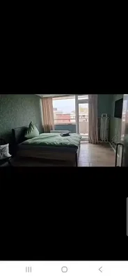 Spavaća soba; prirodno svjetlo, drveni pod