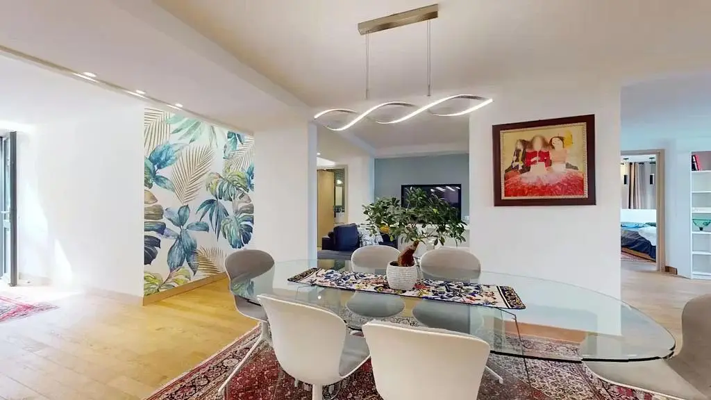 Oturma odası; doğal ışık, modern stil