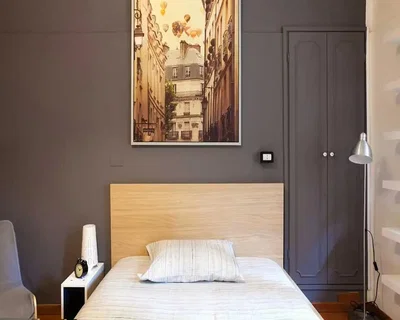 Chambre; parquet, lumière naturelle