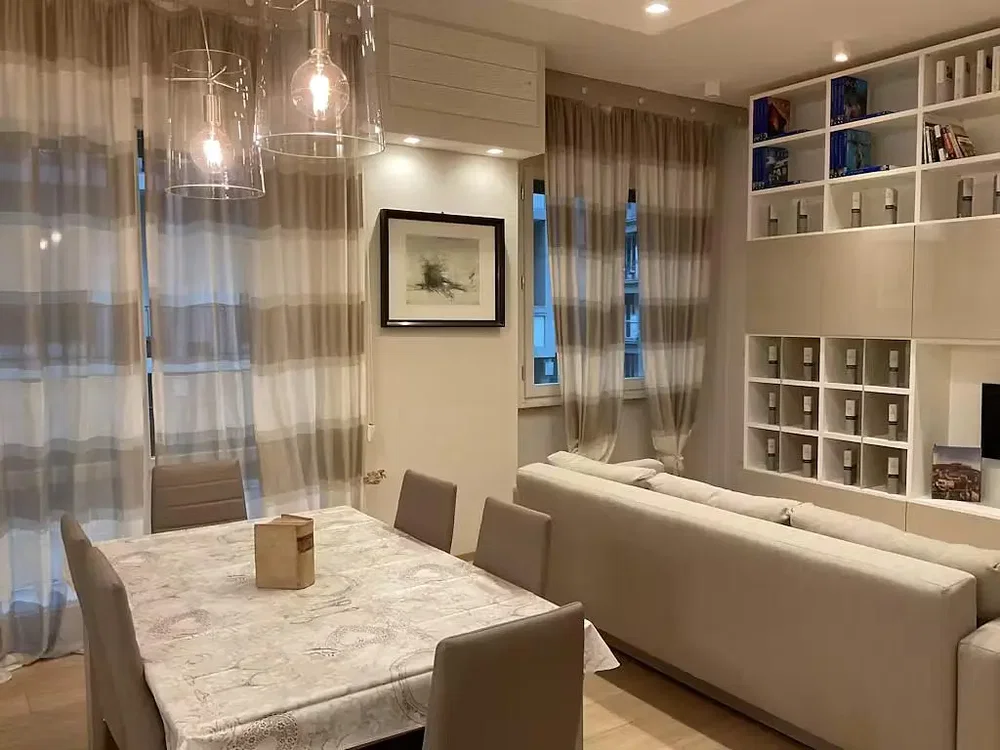 Salon; style moderne, parquet, lumière naturelle