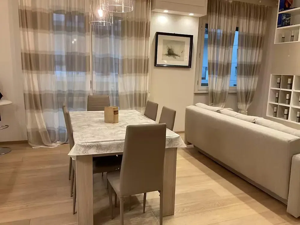 Salon; parquet, lumière naturelle