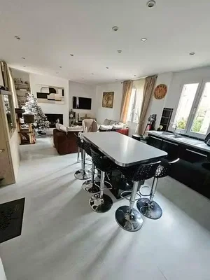 Wohnzimmer; tageslicht, moderner stil