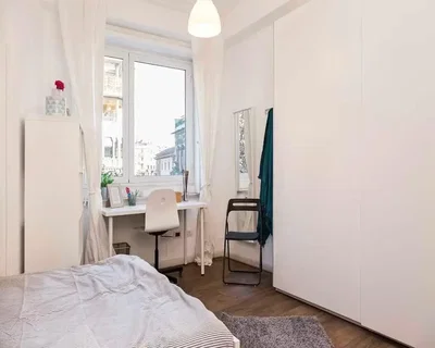 Schlafzimmer; tageslicht, holzboden