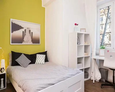 Schlafzimmer; tageslicht, holzboden