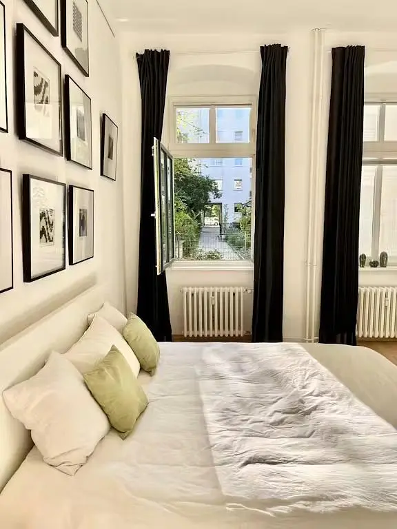 Chambre; lumière naturelle, style moderne