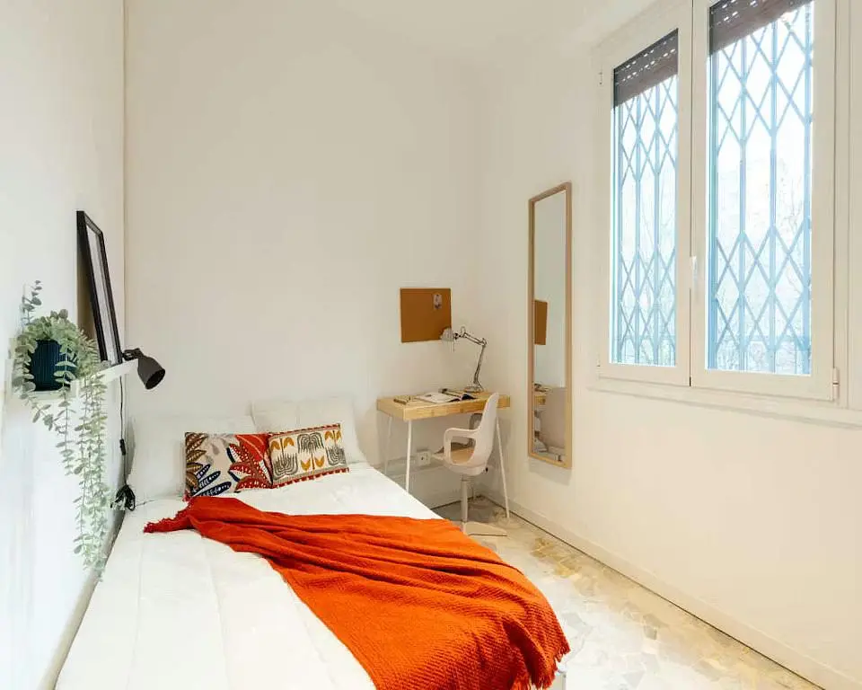 Schlafzimmer; tageslicht, moderner stil