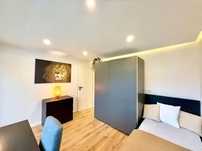 Chambre; parquet, lumière naturelle