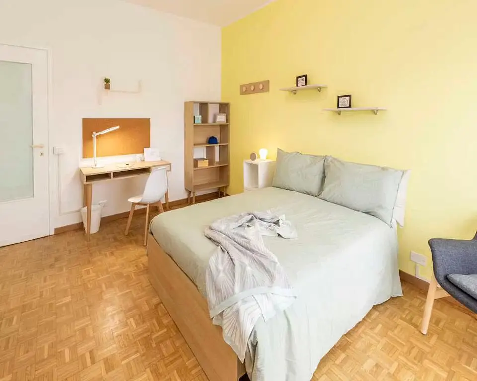 Bedroom; wood floor, natural light