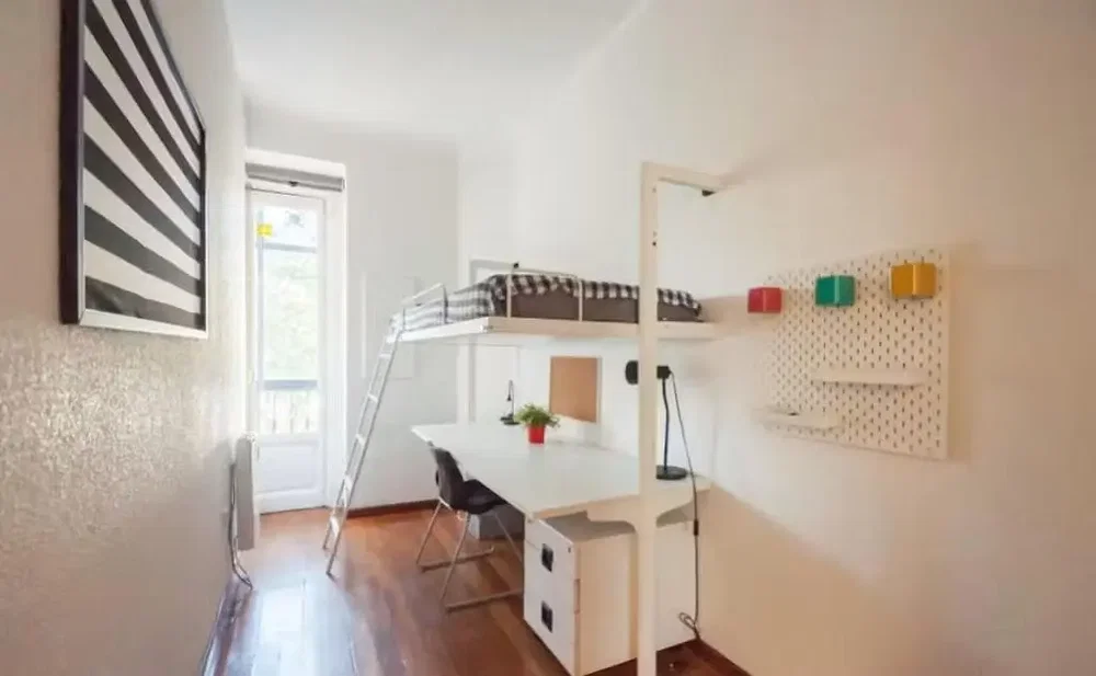 Kids room; wood floor, natural light