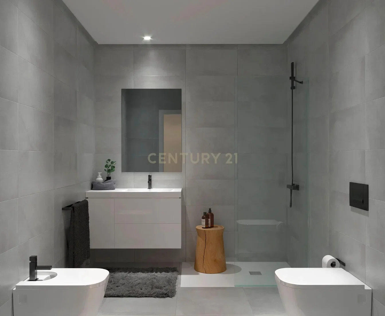 Banyo; fayans zemin, doğal ışık