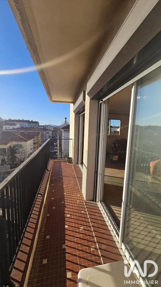 Μπαλκόνι; θέα, φυσικό φως