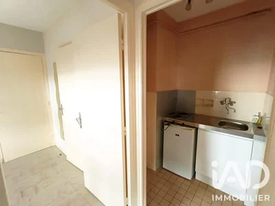 مطبخ; أرضية من البلاط, أجهزة المطبخ