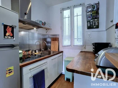 مطبخ; أجهزة المطبخ, أرضية خشبية, ضوء طبيعي