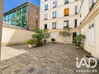 Maison et environs; lumière naturelle