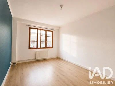 Chambre; parquet, lumière naturelle