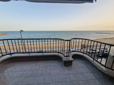 Balkon; manzara, fayans zemin
