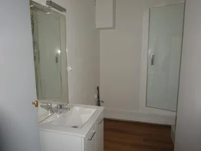 Badezimmer; fliesenboden