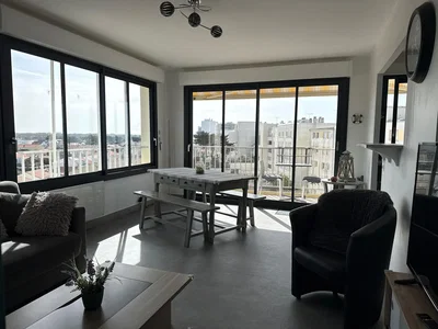Dnevna soba; pogled, prirodno svjetlo, moderni stil