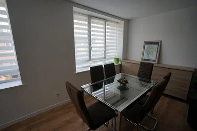 Salon; parquet, lumière naturelle